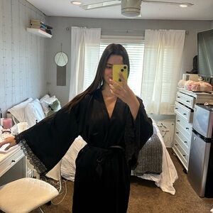Elegant Black Lace Trim Robe